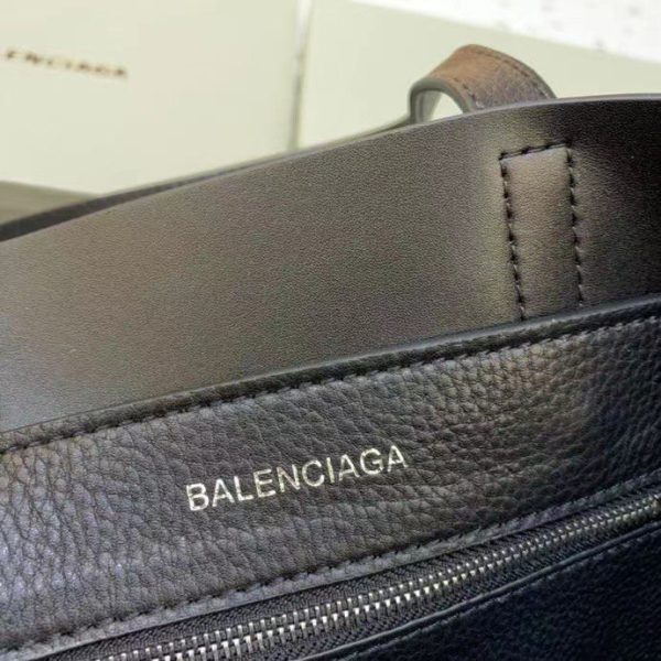 Balenciaga Women's Everyday XXS Tote Bag in Black - Image 9