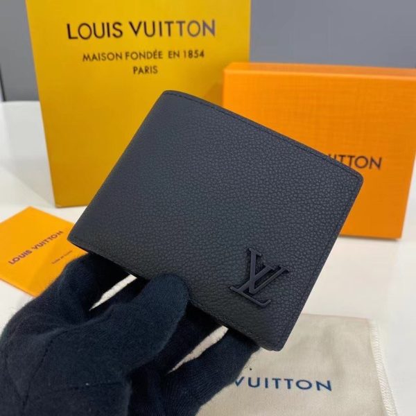 M69829 Louis Vuitton Multiple Wallet - Image 2