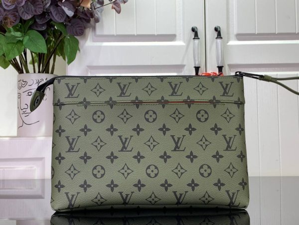 M82800 Louis Vuitton Pochette Voyage Souple - Image 4