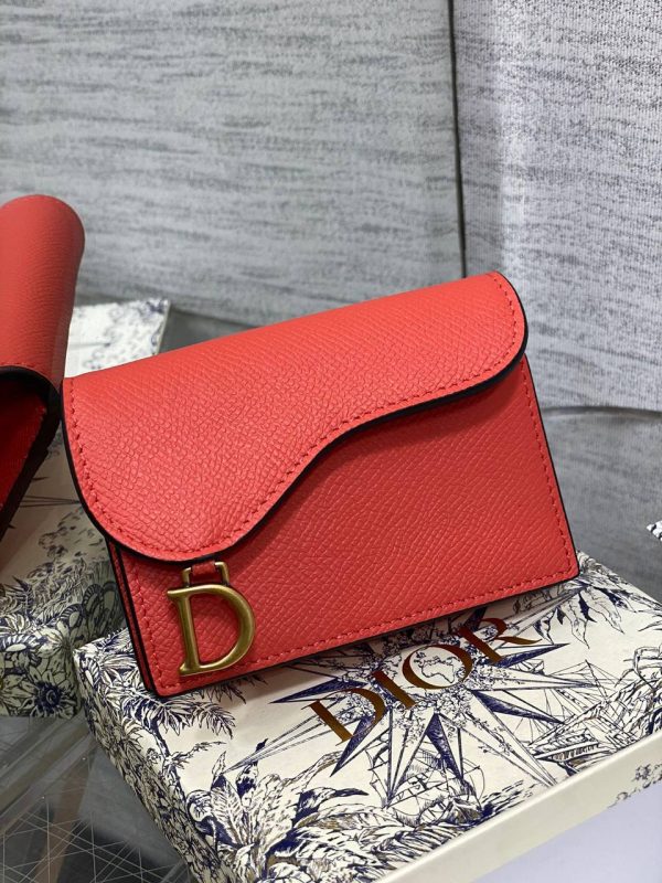 Dior Saddle Flap Compact Zipped Card Holder in Scarlet Red Grained Calfskin - Image 2