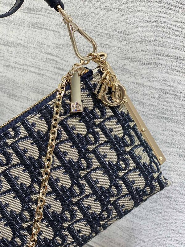 Dior Club Bag in Blue Dior Oblique Jacquard - Image 4