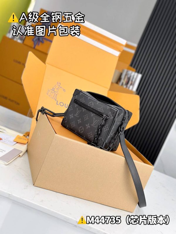 M44735 Louis Vuitton Mini Soft Trunk - Image 8